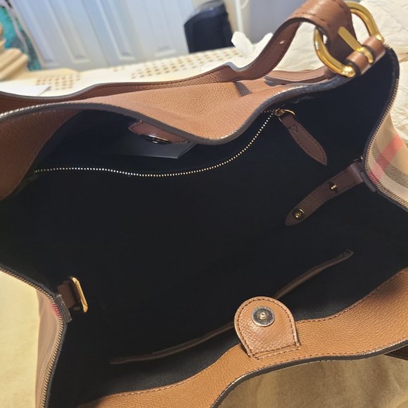 BURBERRY - Picture 4 of 6